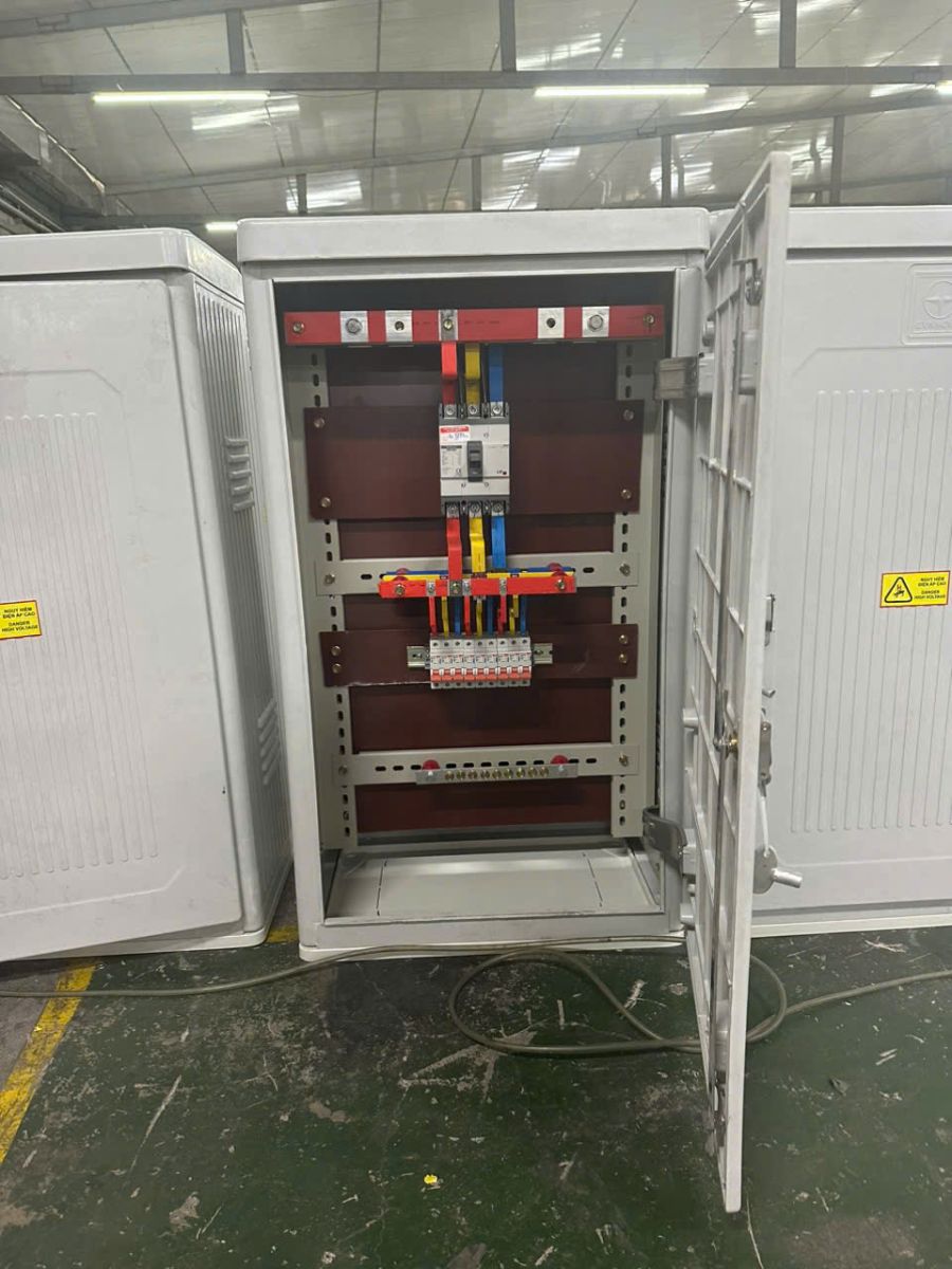 Nhựa Composite Là Gì? Tìm Hiểu Chi Tiết Về Vật Liệu Đa Dụng Này